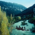 Almad&iacute;a en el r&iacute;o Irati, en la foz de I&ntilde;arbe. (Reconstrucci&oacute;n por ordenador).